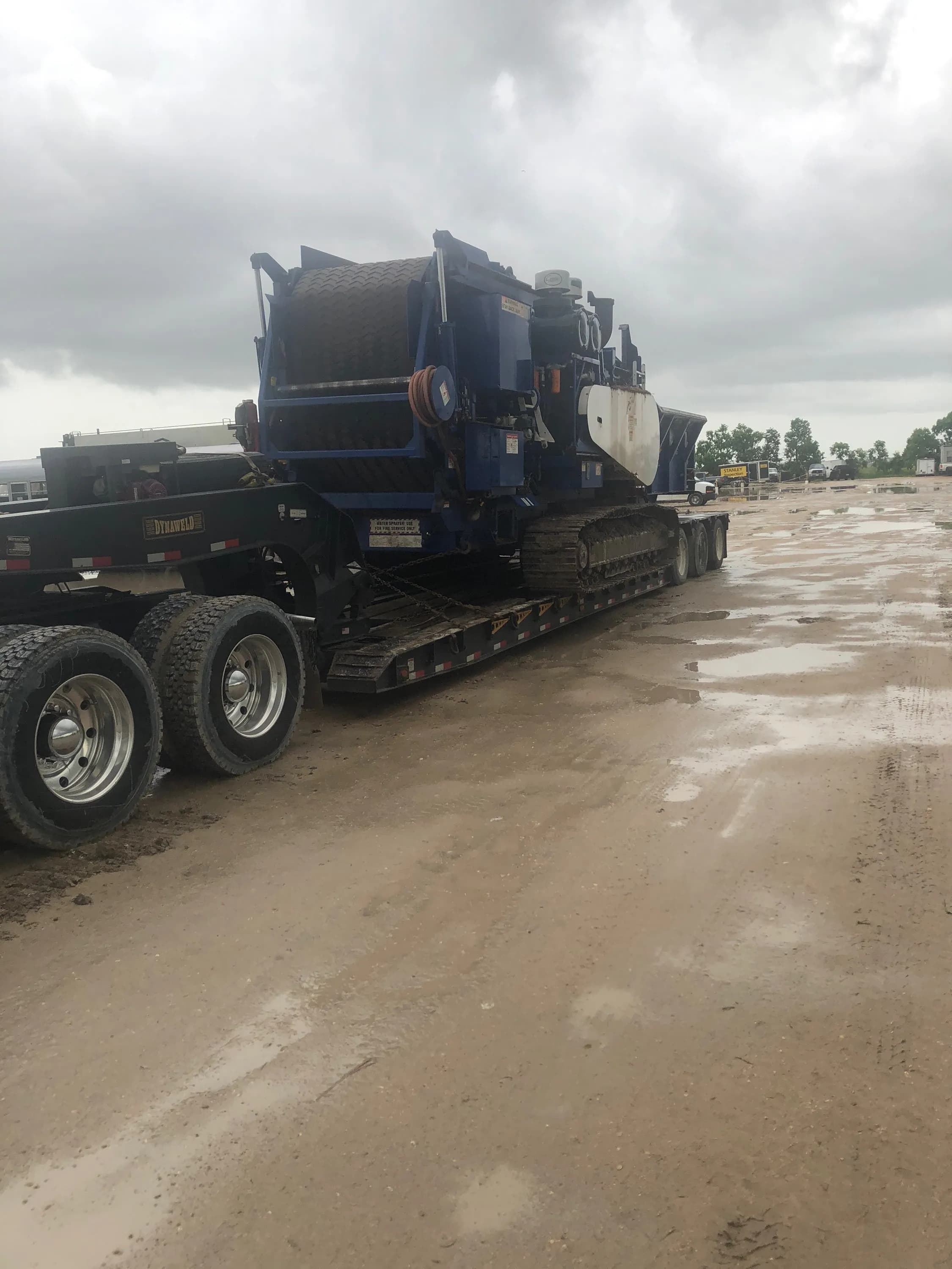 Heavy-haul transport equipment photo