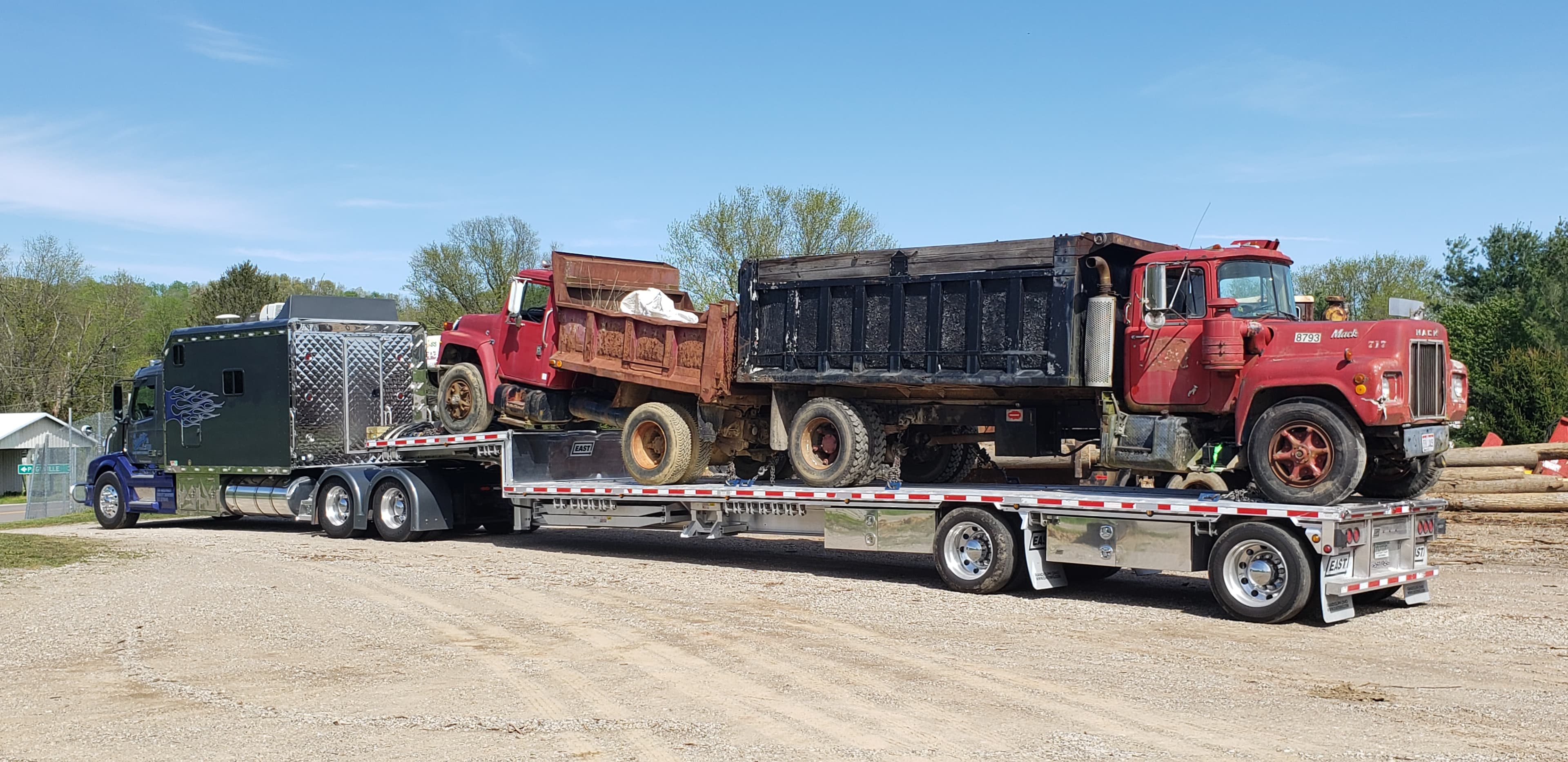 Dump truck transport in San Antonio