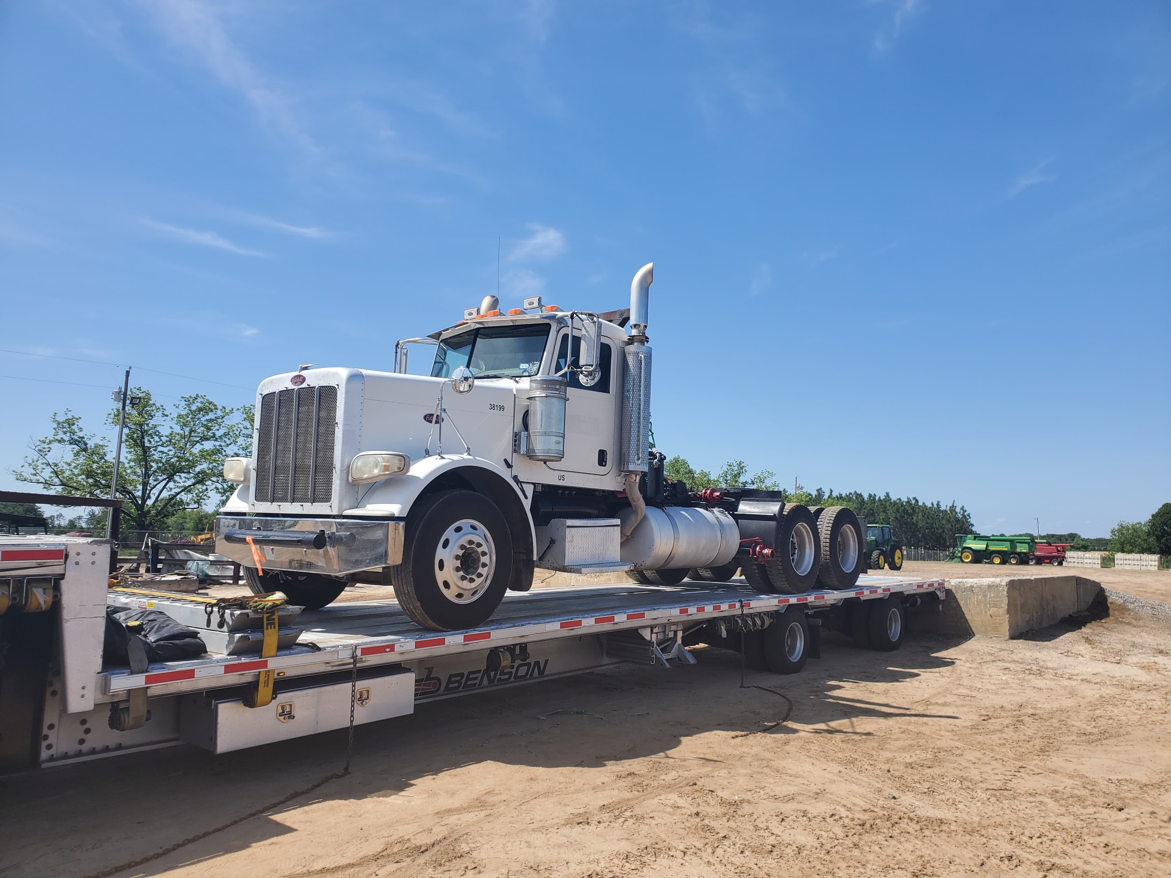 Heavy-haul truck transport in San Antonio