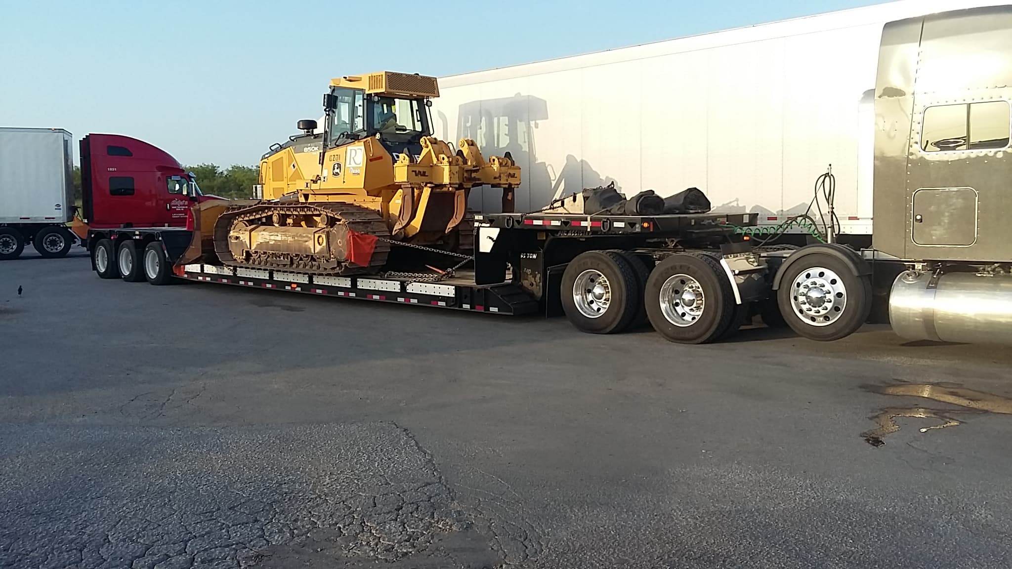 850K bulldozer in Montgomery transport